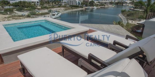 Luxury Canal Home For sale in Cancun Puerto Cancun