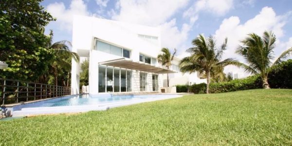 Luxury Cancun Hotel Zone House For Sale